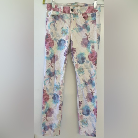 Joe’s Skinny Ankle Jean in Multicolor Floral - Picture 4 of 8